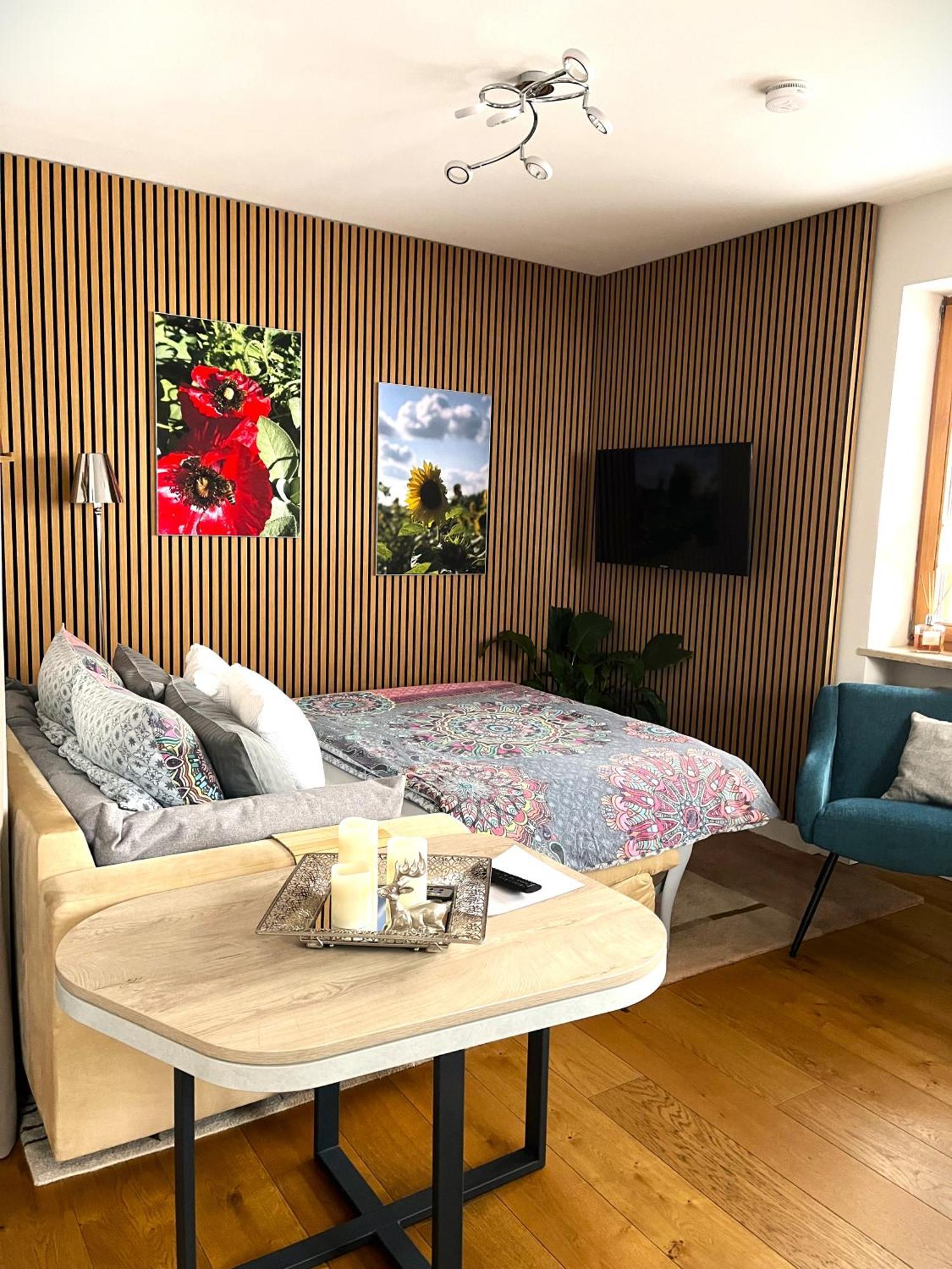 Apartment Wohlfuehlplatzl - Urgemuetlich & Ruhig Vogtareuth Exteriör bild
