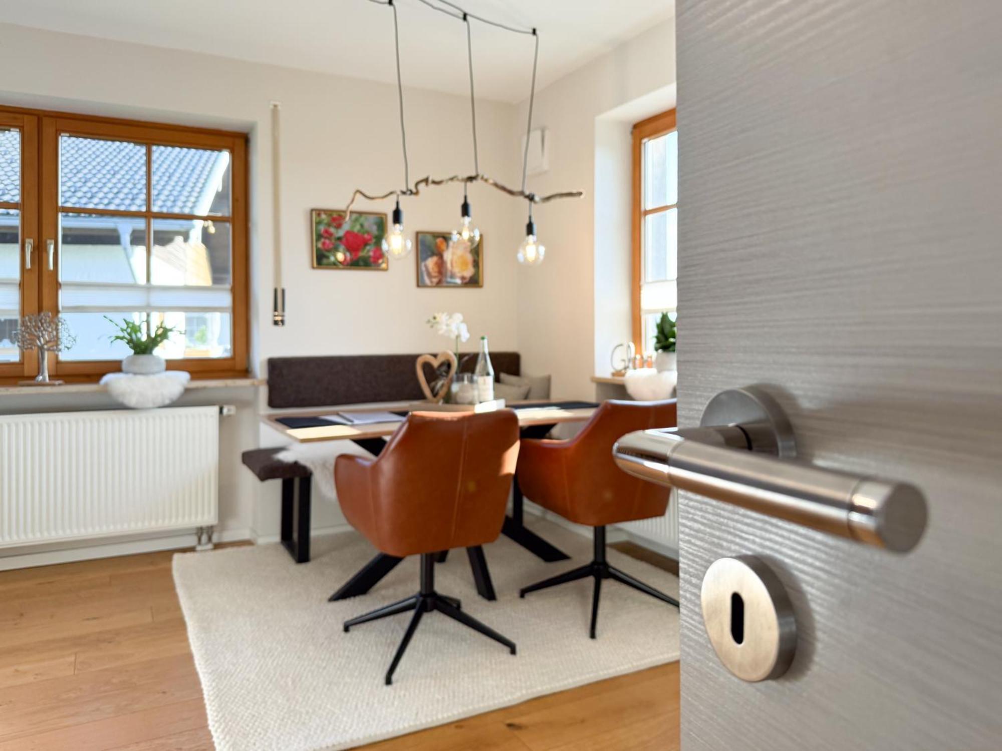 Apartment Wohlfuehlplatzl - Urgemuetlich & Ruhig Vogtareuth Exteriör bild